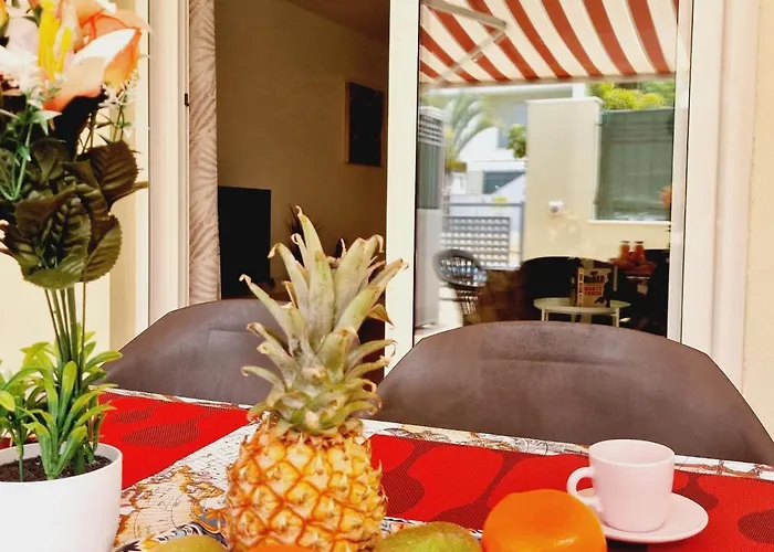 Precious 3 Bedroom, Oasis De Fanabe Wifi Free Nyaraló