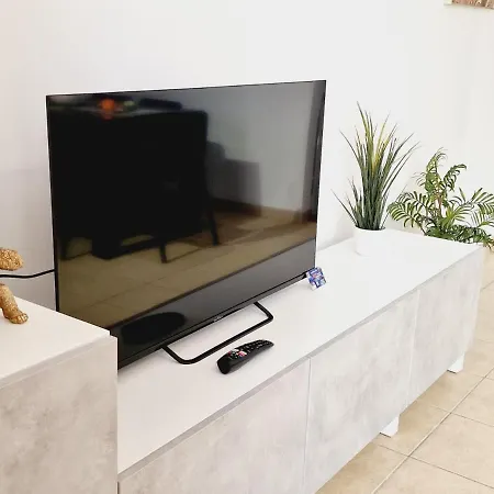 Nyaraló Precious 3 Bedroom, Oasis De Fanabe Wifi Free *