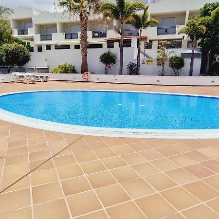 Precious 3 Bedroom, Oasis De Fanabe Wifi Free Casa de Férias *