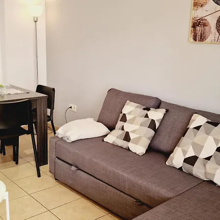 Precious 3 Bedroom, Oasis De Fanabe Wifi Free Nyaraló