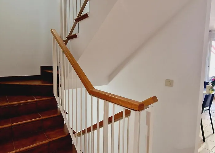 בית נופש Precious 3 Bedroom, Oasis De Fanabe Wifi Free